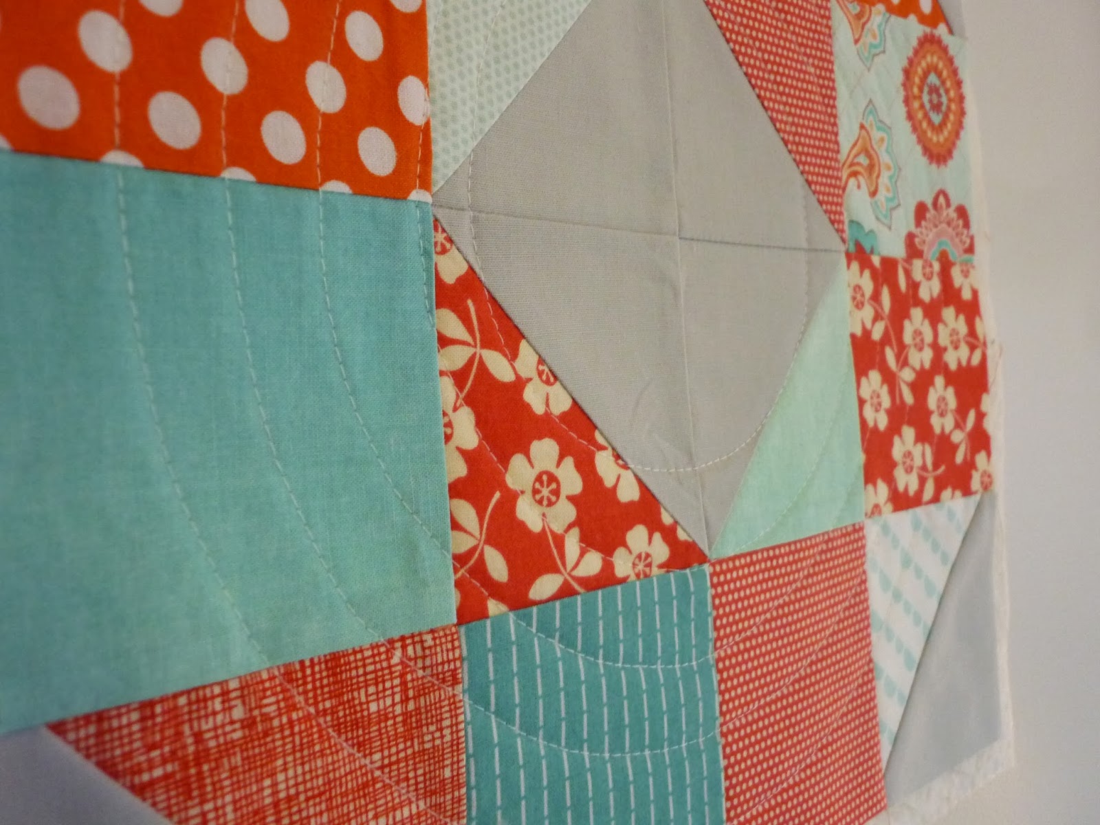 chezzetcook modern quilts Going in Circles A Tutorial on Quilting