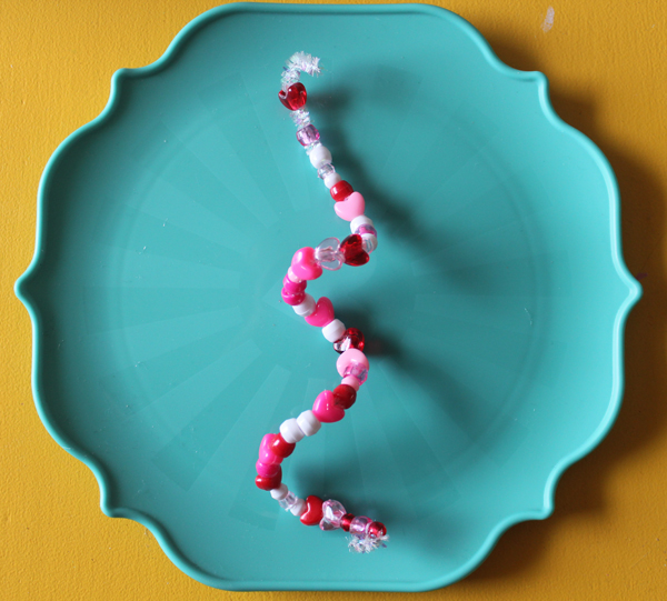 scrumdillydo! more fun with pipecleaners and pony beads