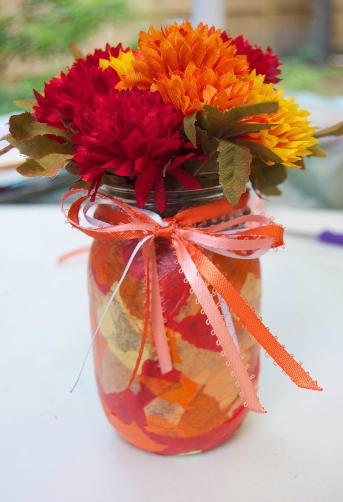 Sara Makes Things DIY Decoupage Mason Jars & Flower Arrangement