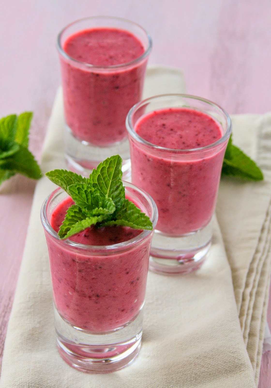 Cupcakes & Couscous A healthy start... Berry & Mint Smoothies