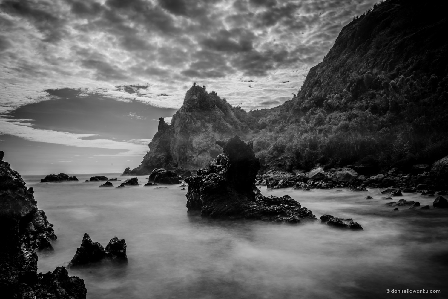 Pantai Watu Lumbung Jogja Dani Setiawan Danisetiawanku Com