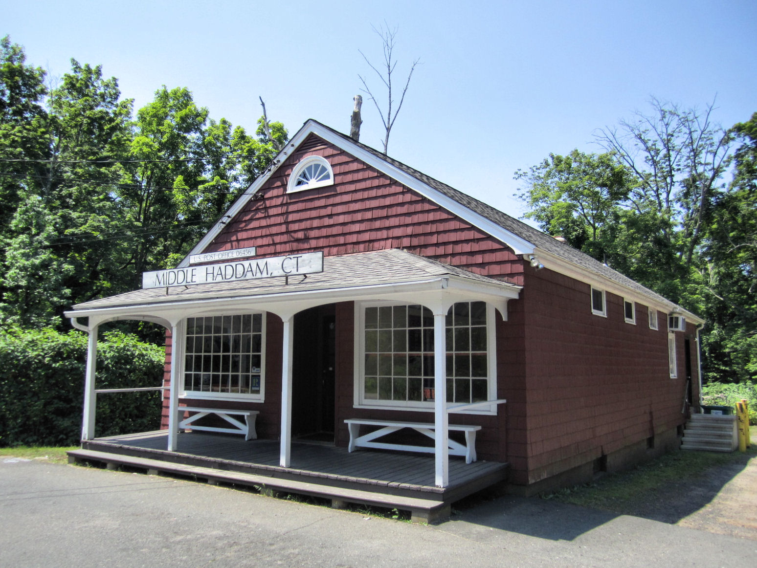 The Size of Connecticut Middle Haddam