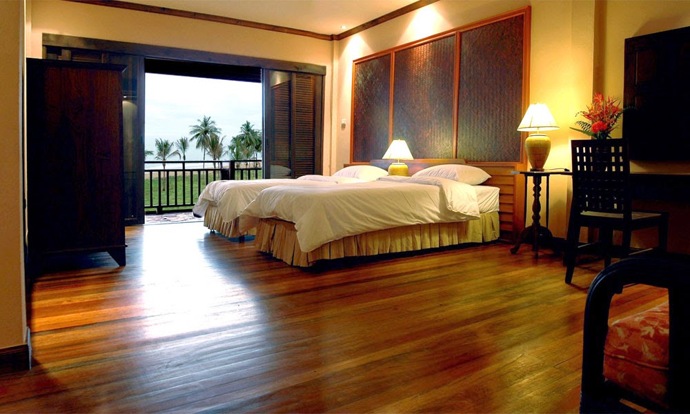 Minimalist Thai Inspired Bedroom for Large Space