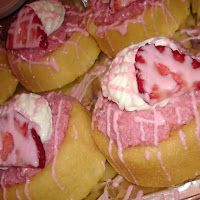 Strawberry Shortcake Cake Pops