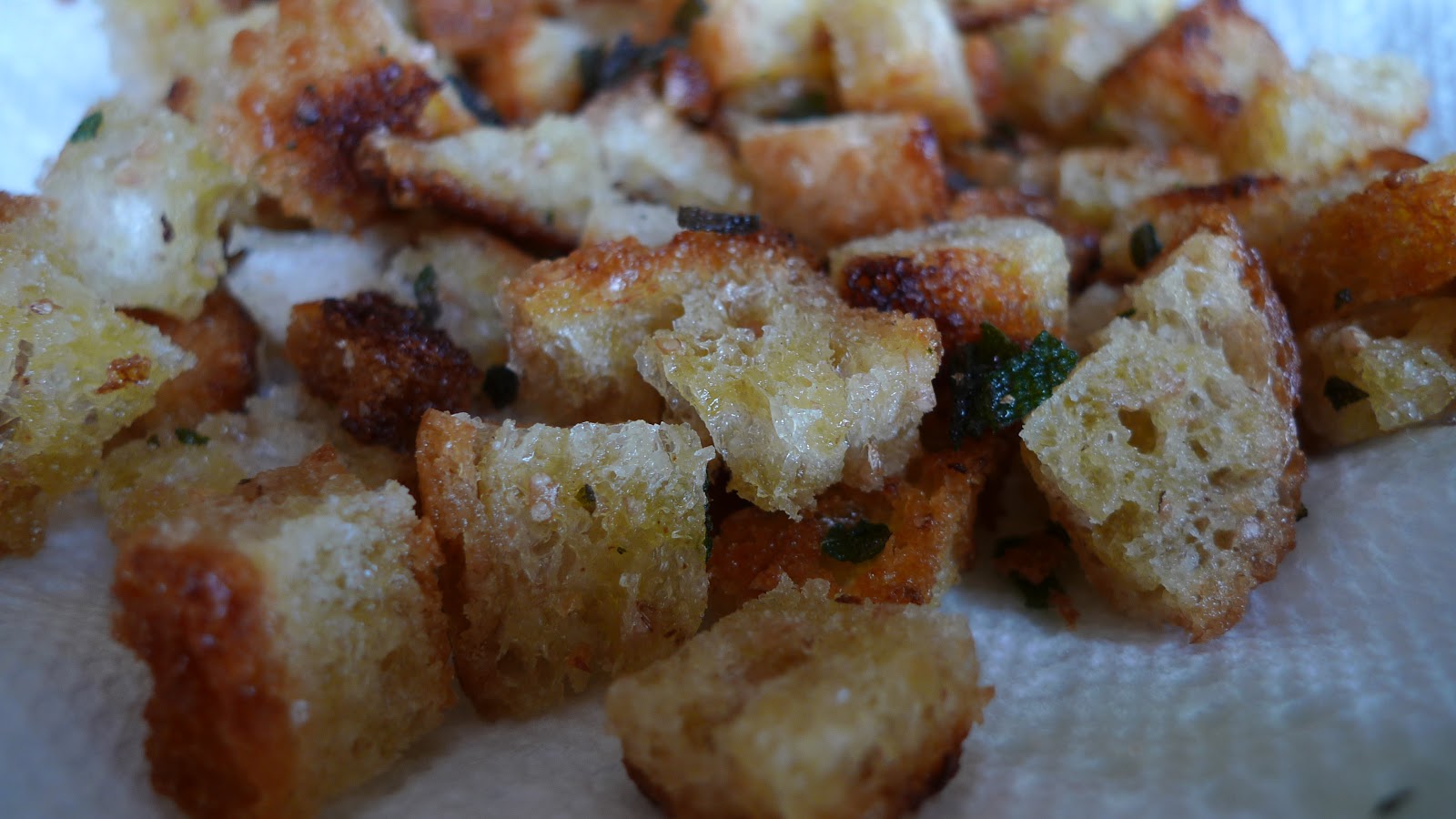 siriously delicious Garlic and Sage Croutons