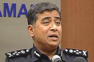 http://1.bp.blogspot.com/-Q6bhTzaF9Hw/TdUEM0EK_DI/AAAAAAAANZs/yIG4hb6CLXU/s320/datuk%2Bkhalid%2Bpolis.jpg