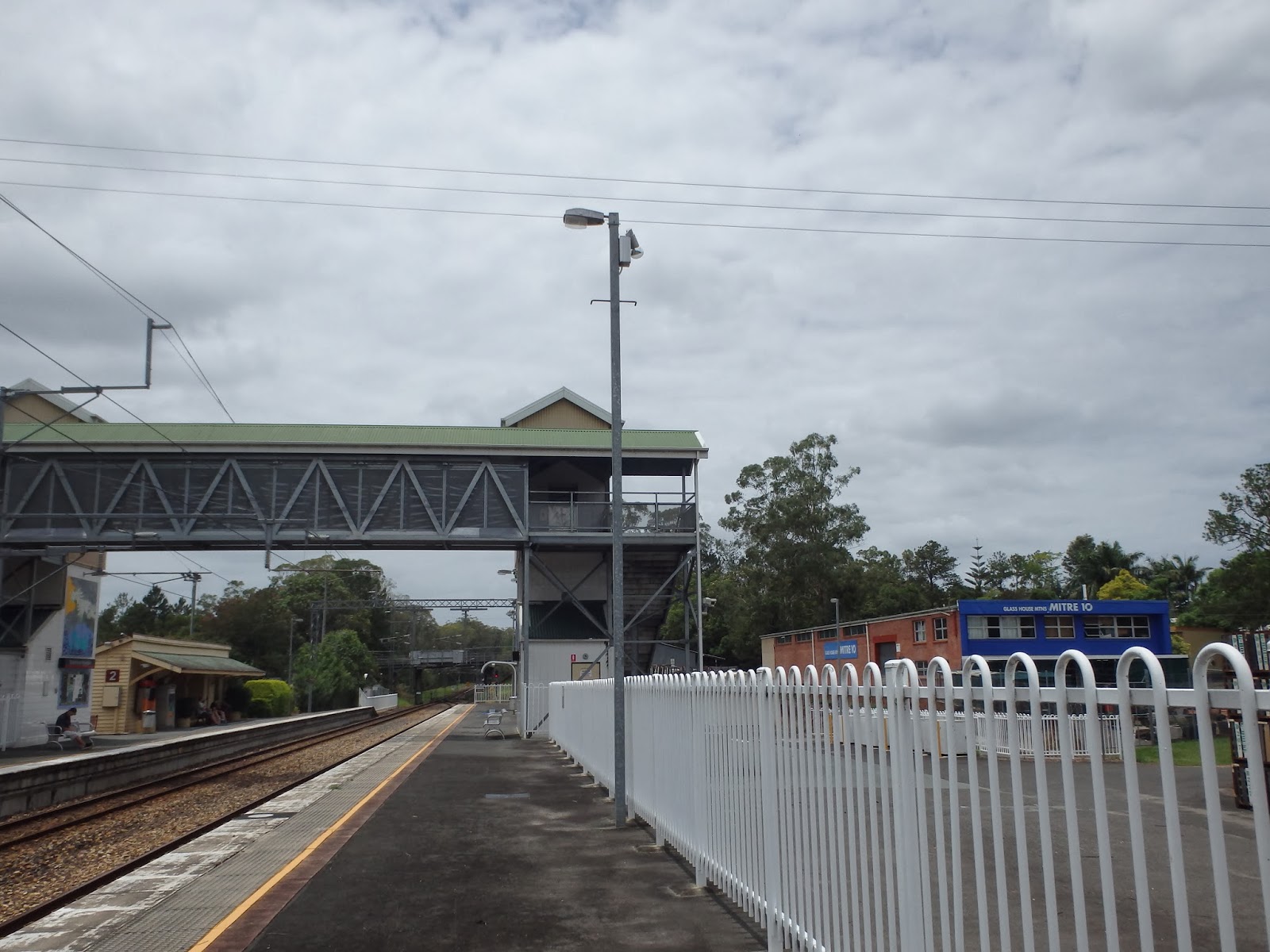 trainspotting glasshouse mountains