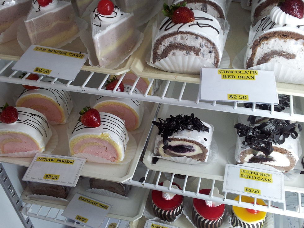Diary Singapore 笔记新加坡 Danroll Cake Shop (Hougang) Sometimes the best