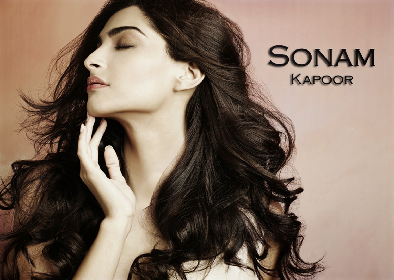 Sonam Kapoor Wallpapers Free Download