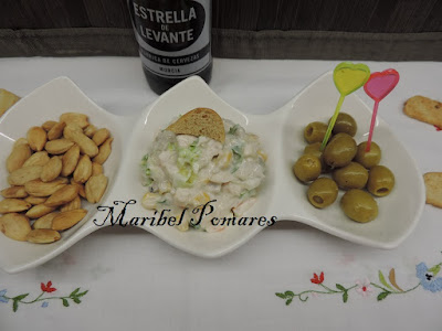 Ensaladilla Con Surimi, Atún, Maíz Dulce, Lechuga.
