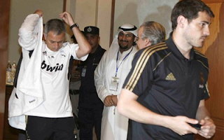 اكثر من 40 صورة و 5 مقاطع لتغطية وصول فريق ريال مدريد الى الكويت 15-5-2012