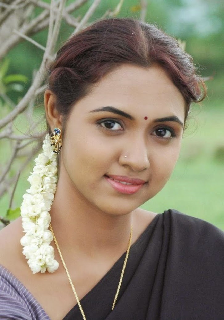 Beautiful Actress Pictures Beautiful Actress Images Photos Wallpapers: Tamil  Beautiful Girls Photos Beautiful Tamil Girl Images Wallpapers