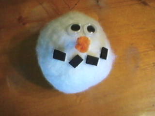 Easy FAKE Felted Snowman Snowball Craft Ornament to make Christmas Tree Decoration
