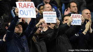 Rafa Benitez was booed at Stamford Bridge