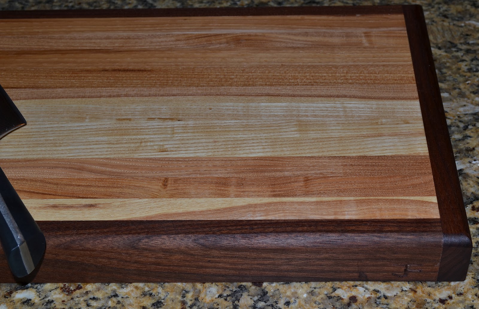 Warrior Woodwork Cutting Board 2.1 Ash