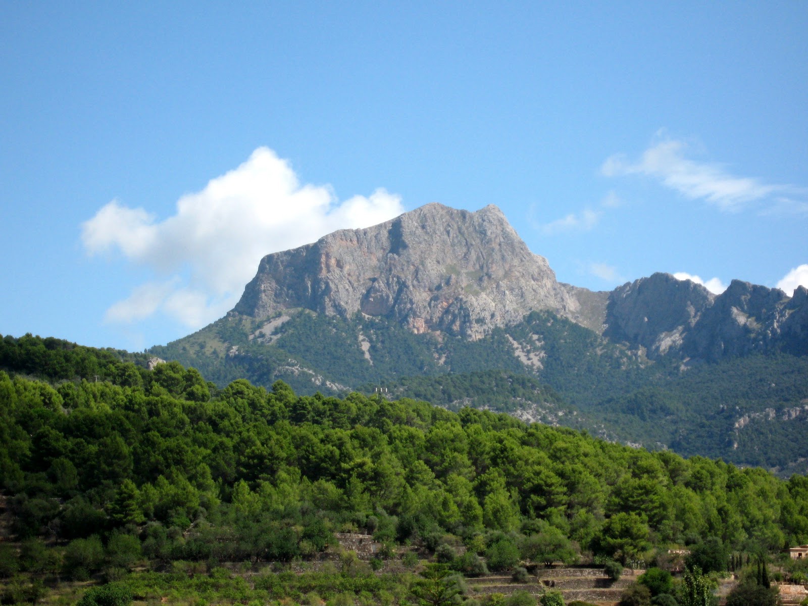 MONTAÑAS DE ESPAÑA Pico Puig Major