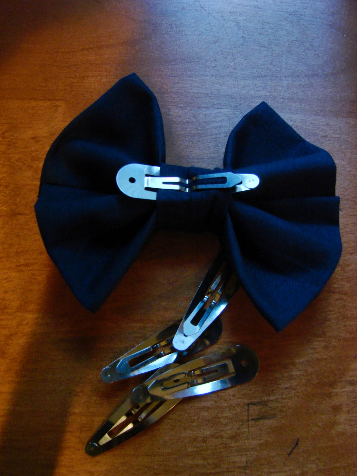 Christi's Sewing Corner Fabric Hair Bows How to Make 'Em