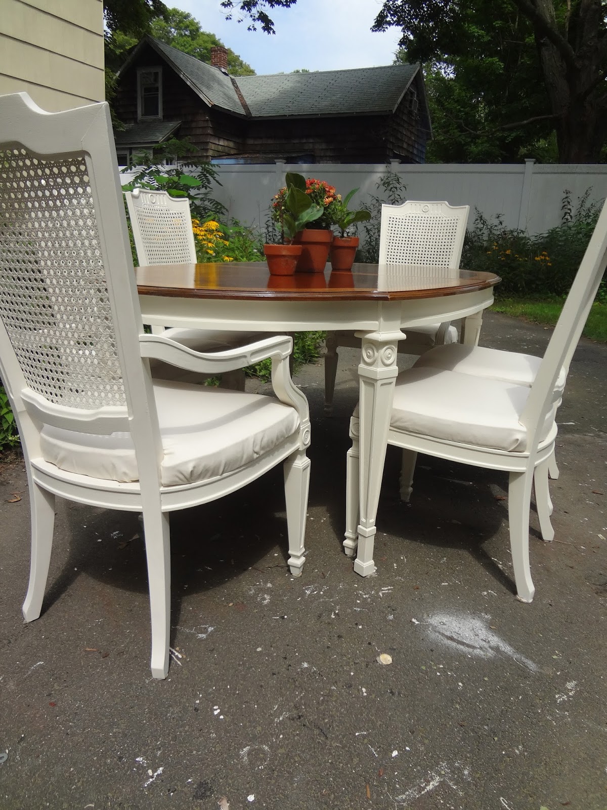 Heir and Space An Elegant Cottage Style Dining Set