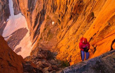 Stella Noble Taklukan Tebing Pegunungan Longs Peak