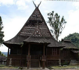 http://1.bp.blogspot.com/-QKNeocBsL48/TwU5dZCsw2I/AAAAAAAAAEI/zJDOQn8bGc0/s1600/Arsitektur%2BAngkola.jpg