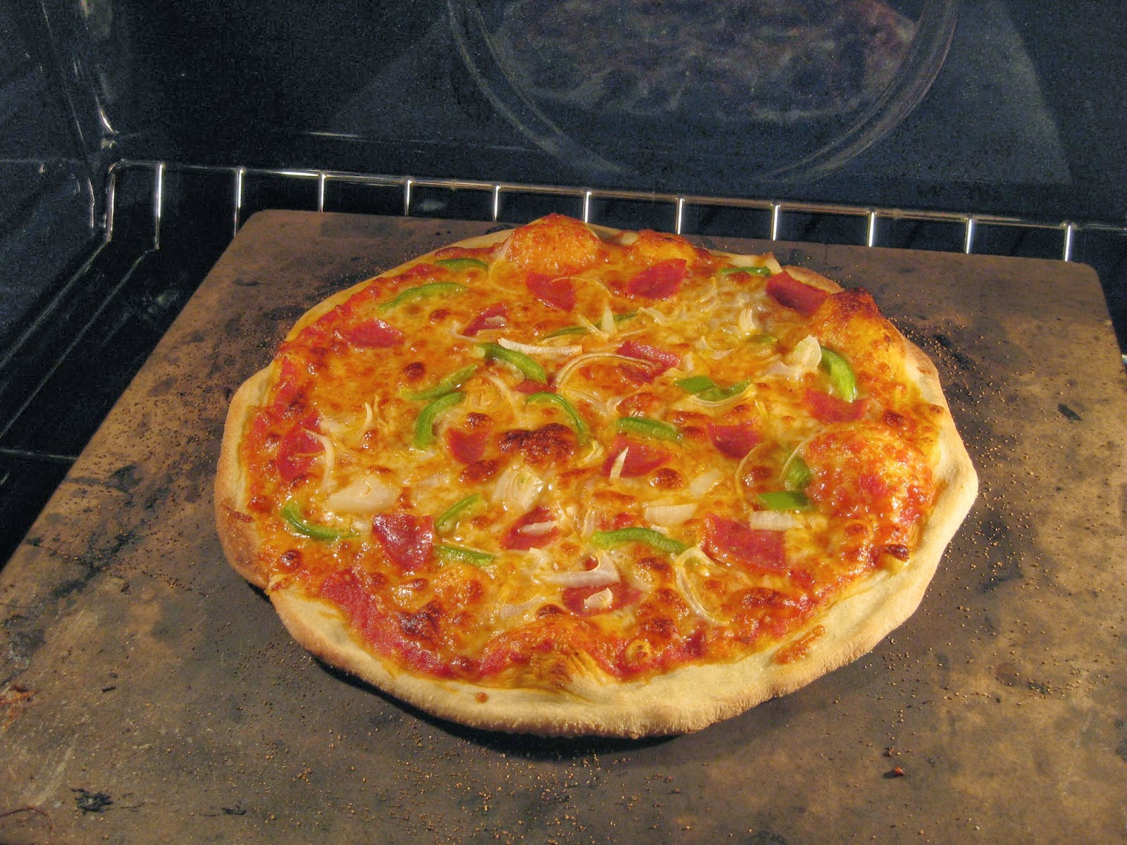 homemade pizza with vegetable toppings