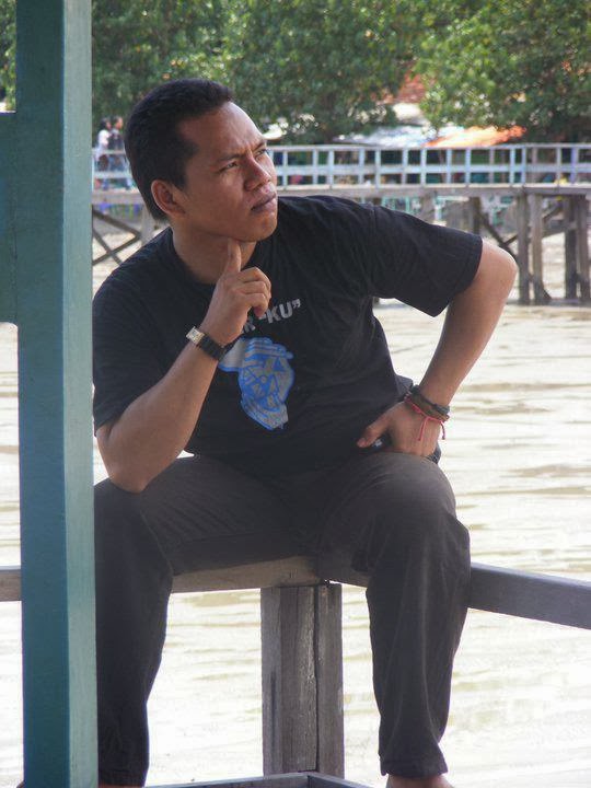 Iwan Sugianto ANALISIS WACANA KOHESI PADA PUISI AKU KARYA