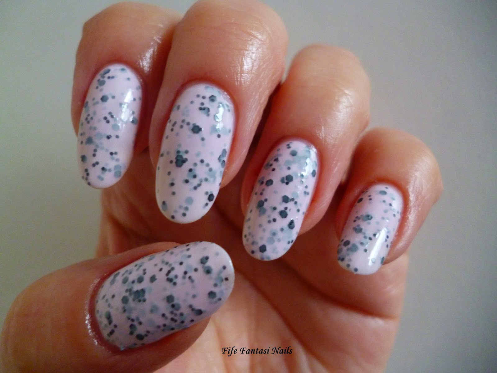 Fife Fantasi Nails : Park Slope Fairy from New York Color- Fancy Dotty