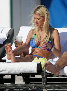 English: Tara Reid Blue Bikini Miami