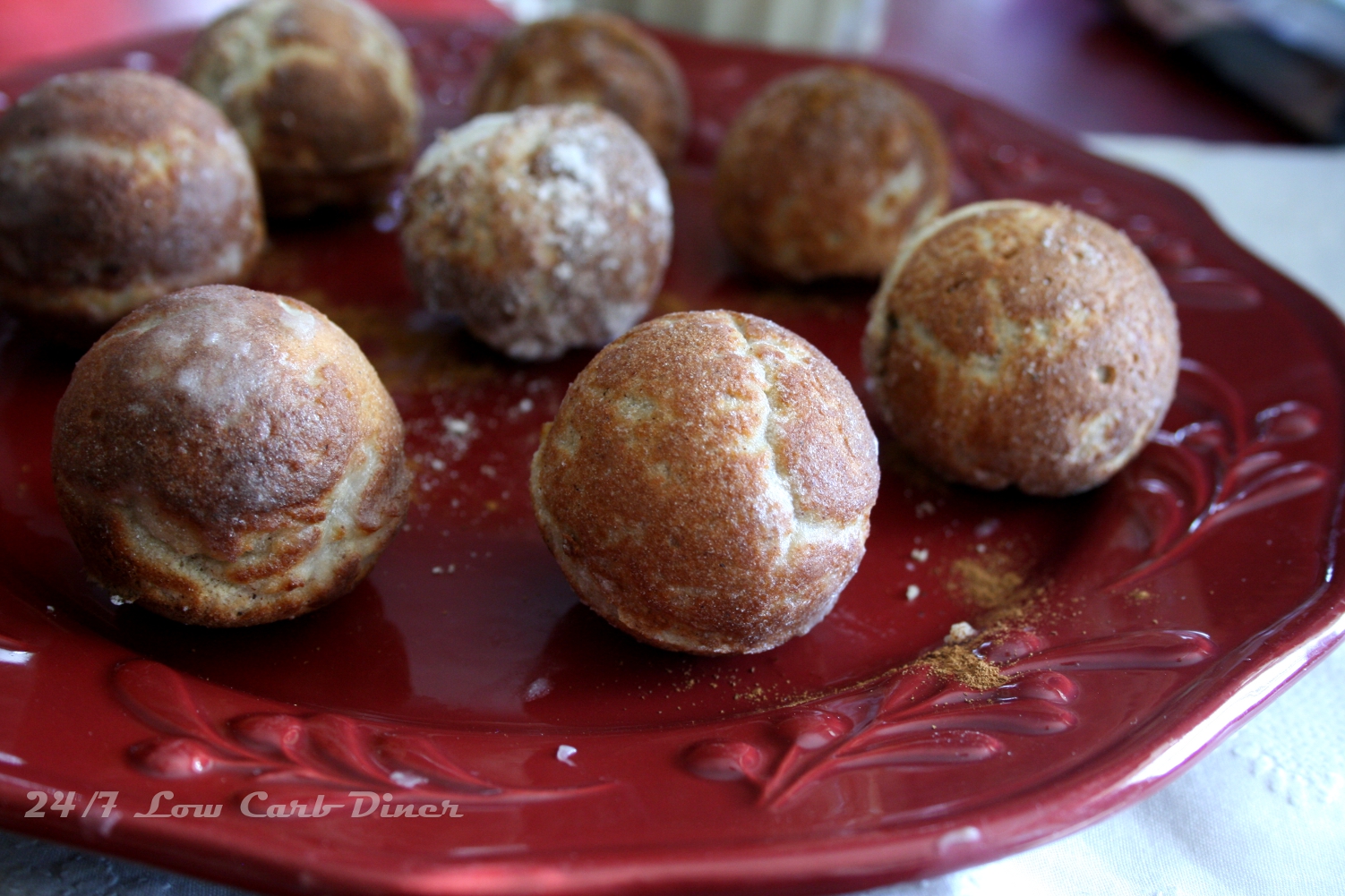 24/7 Low Carb Diner Cinnamon Danish Doughnut Holes