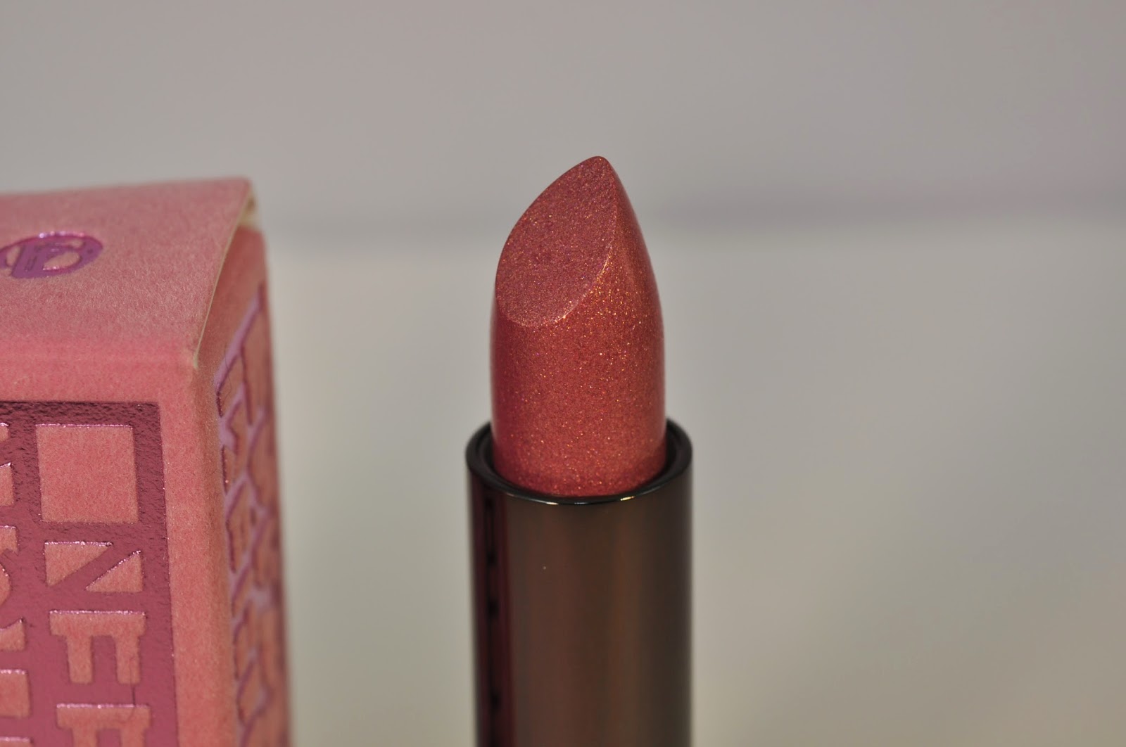 Chanel Article (204) & Histoire (206) Rouge Coco Stylos Reviews, Photos,  Swatches