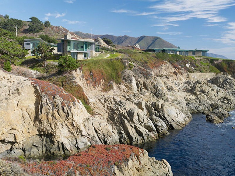World of Architecture Otter Cove, Cliff Residence by Sagan Piechota