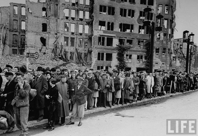 Ulrike Meinhof y la Fraccion del Ejercio Rojo BERLIN+8
