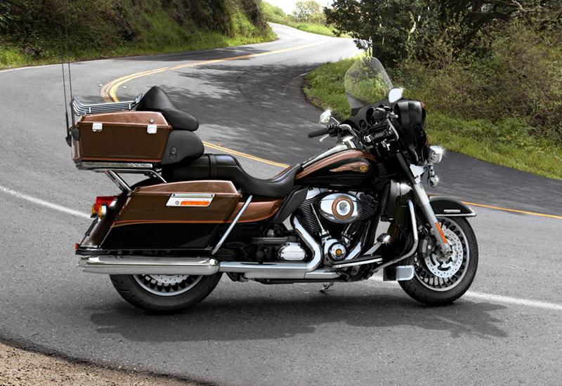 Harley-Davidson+Electra+Glide+Ultra+Limited+110th+Anniversay+Edition+%282013%29+Side.jpg