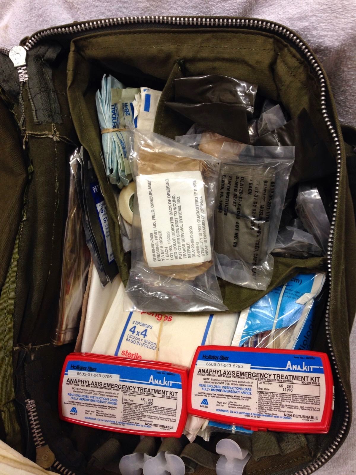webbingbabel us army m5 medical platoon bag contents late 1980s