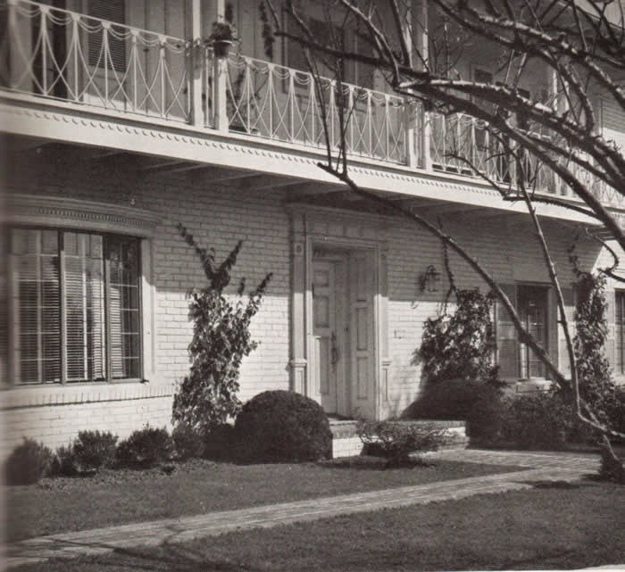 The front entrance of George Burns and Gracie Allen's home