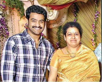 Indian Celebs: jr ntr with his mother shalini
