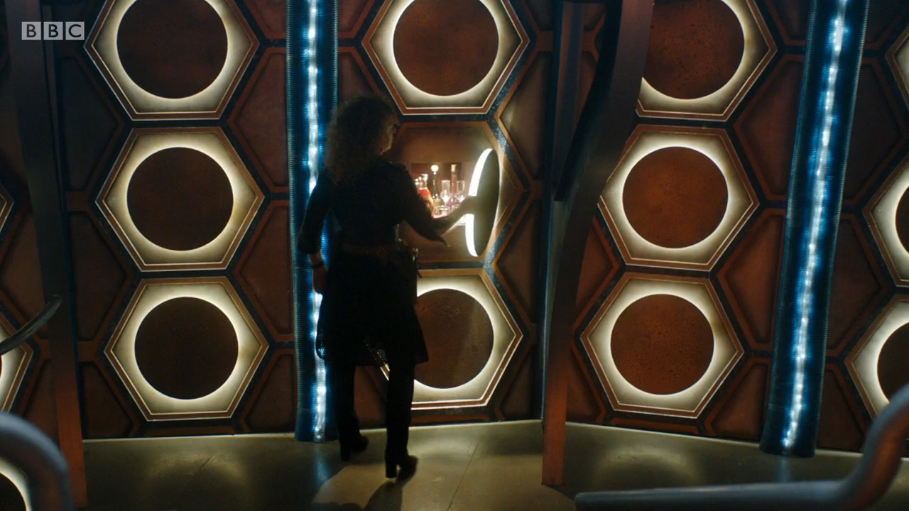 The Doctor Enters the TARDIS, The Husbands of River Song