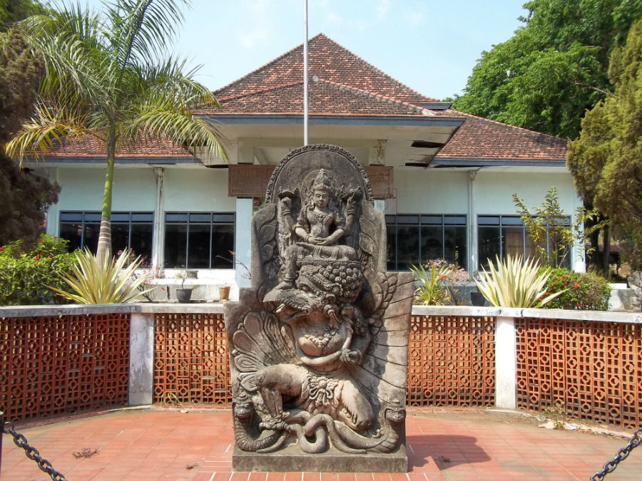 www.jelajah-nesia.blogspot.com: Museum Airlangga Di Kediri Yang