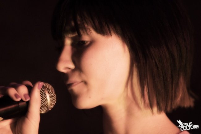 Kim Walker Singer