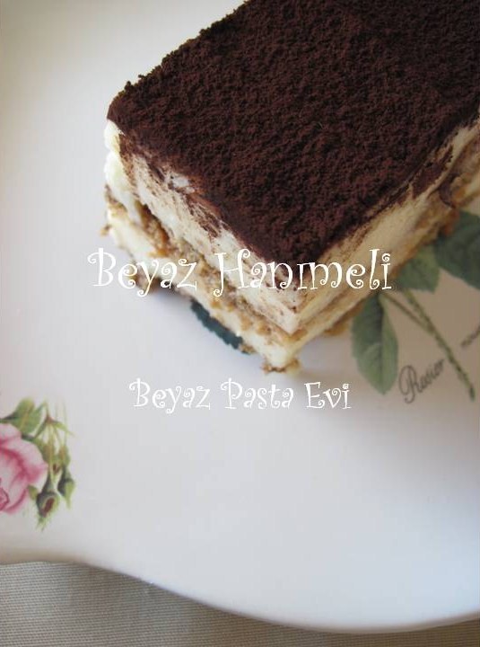 BEYAZ HANIMELİ Türk kahveli tiramisu
