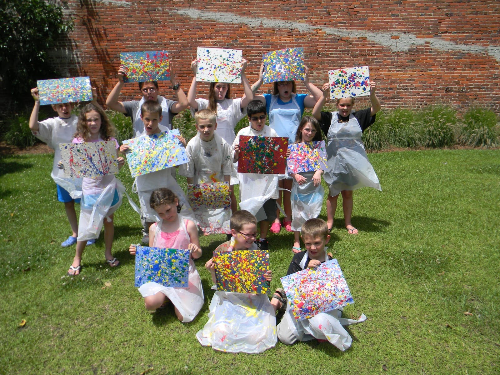 Bear Hands Art Factory Kids Have a Blast in Art Projects Camp!