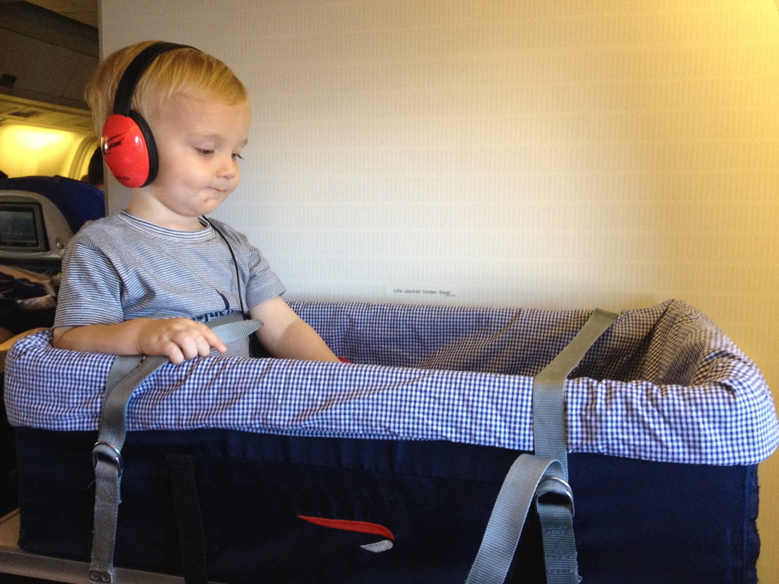 1,5 jarige autostoeltje in vliegtuig / camper Forum
