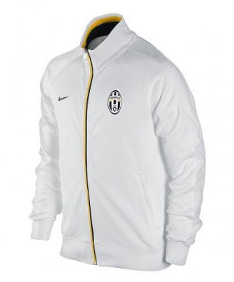 VITA JERSEY GRADE ORI: Jaket Juventus Putih