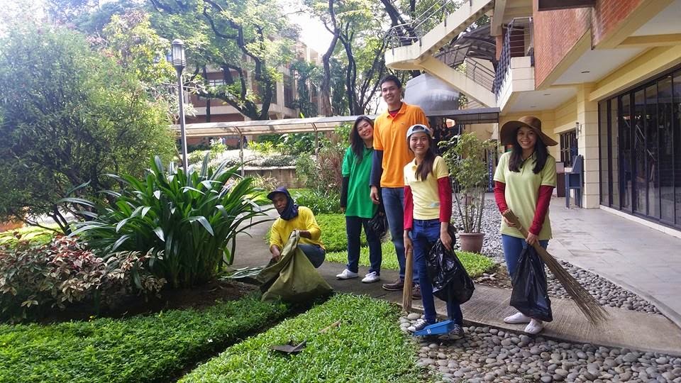 SA21 Fieldworks Sweeping for a Living Metro Manila Street Sweepers