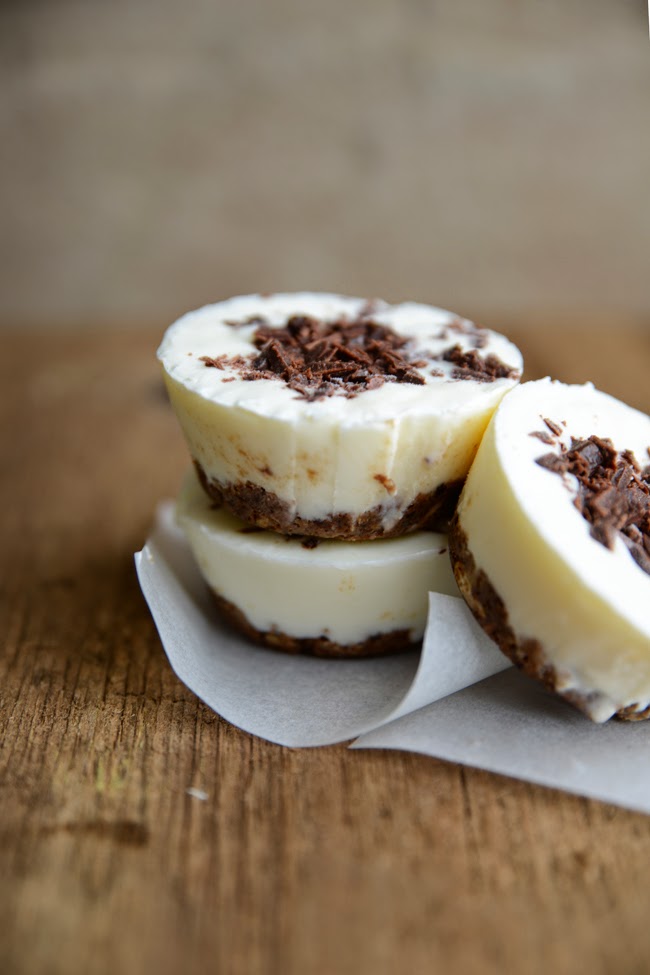 Waffle & Whisk Frozen Greek Yogurt Cheesecakes 5 Ingredients