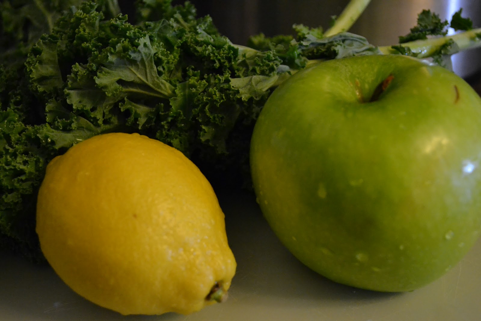 The Lean Gourmet Kitchen Mean Green Detox Juice