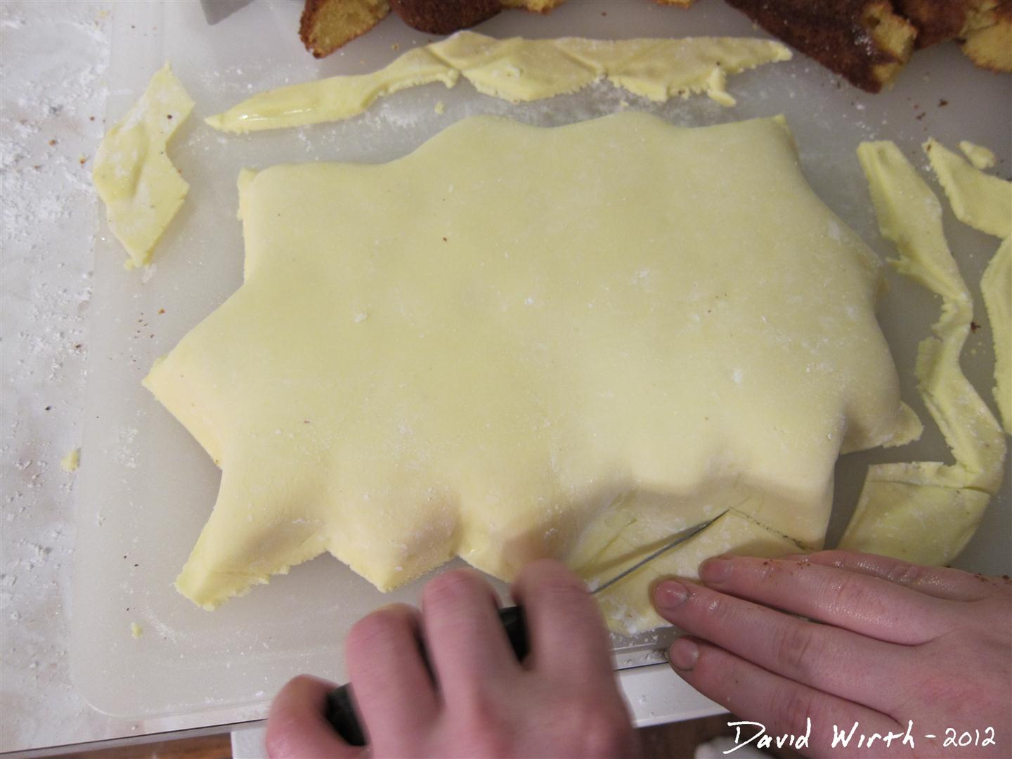 How to Make Fondant for Cake or Cake Pops