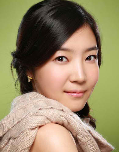 Shin Da Eun | Artists From Asia