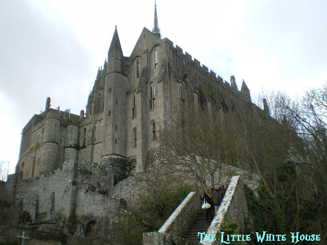 http://thelittlewhitehouseontheseaside.blogspot.fr/2013/04/mont-saint-michel_2.html