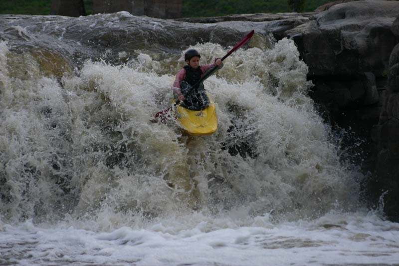 Sioux Falls Paddlers: Whitewater Kayaking Falls Park in Sioux Falls